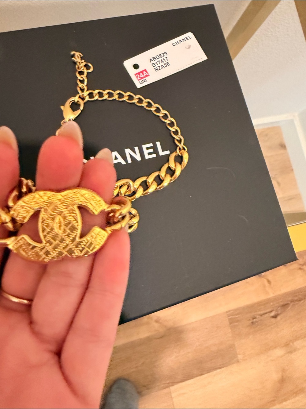 CHANEL Gold Chain Necklace with Quilted CC Emblem - Picture 5 of 7